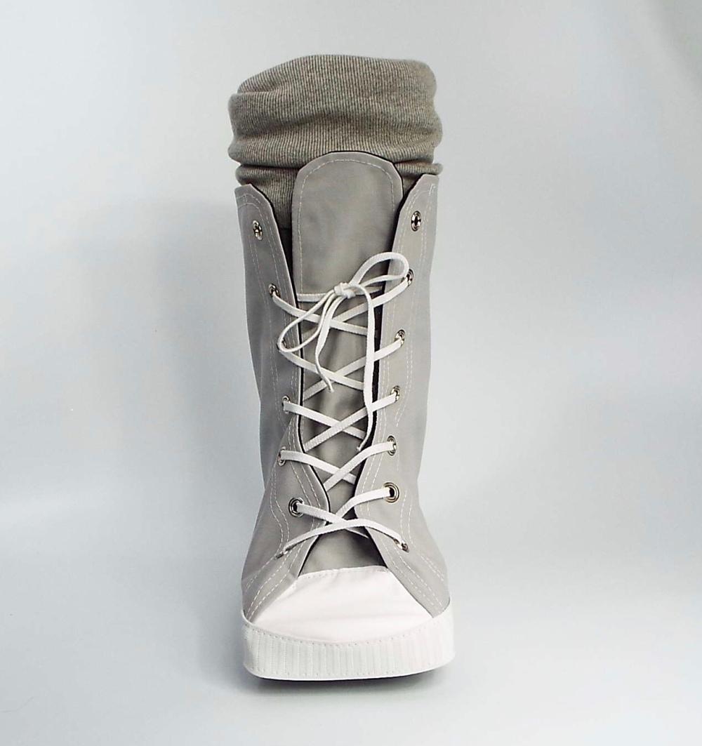 Designer athletic styled Medical boot covers help keep injured ankle and foot dry